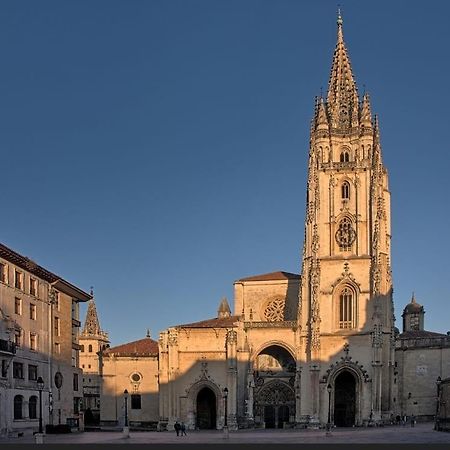 Alojamiento Oviedo 2 Con Parking Exterior foto