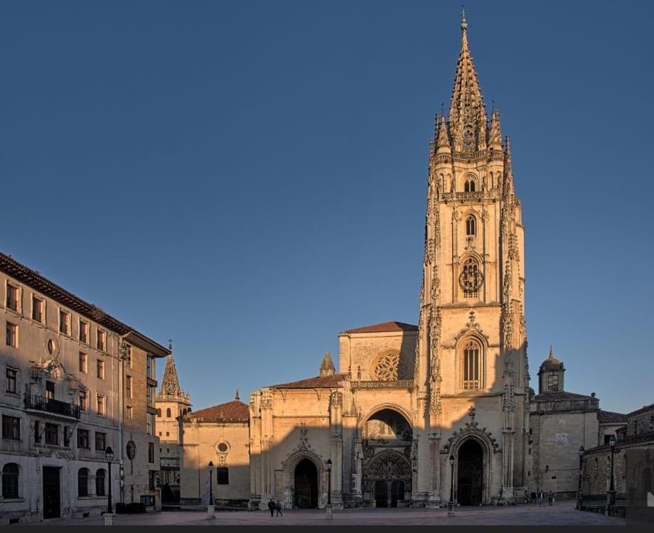 Alojamiento Oviedo 2 Con Parking Exterior foto